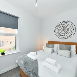 Holiday home Modern 4bed House