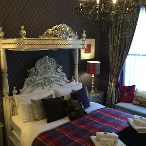 The Bonnie Bide Awa' Apartment Edinburgh