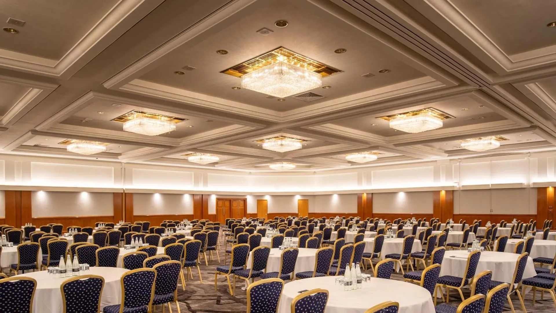 Hilton Birmingham Metropole Hotel Bickenhill 4*,
