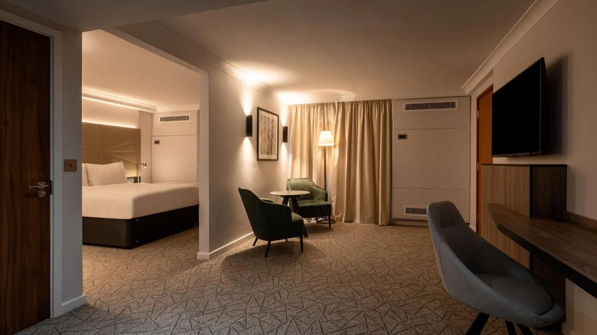 Hilton Birmingham Metropole Hotel Bickenhill 4*,